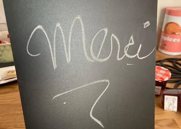 La Main D'or - Confort - Calme - Centre Apartment Abbeville